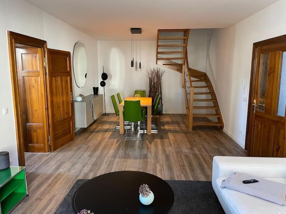 Verwunsches Haus Mit Parkplatz In Bester Lage Markkleeberg Exterior foto